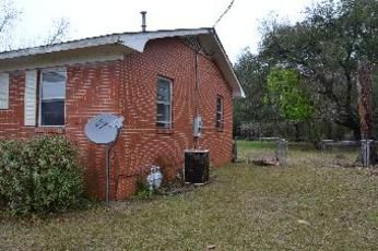 142 West Ave, Frisco City, AL 36445