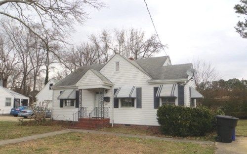 35 Loxley Road, Portsmouth, VA 23702