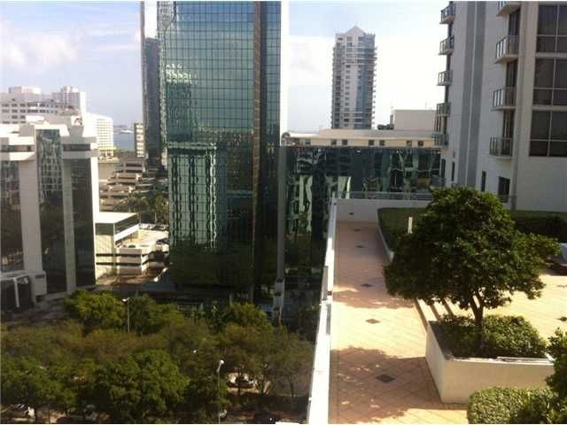 1050 BRICKELL AV # 2106, Miami, FL 33131