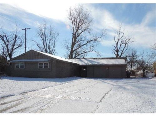 8568 E 32nd Pl, Tulsa, OK 74145