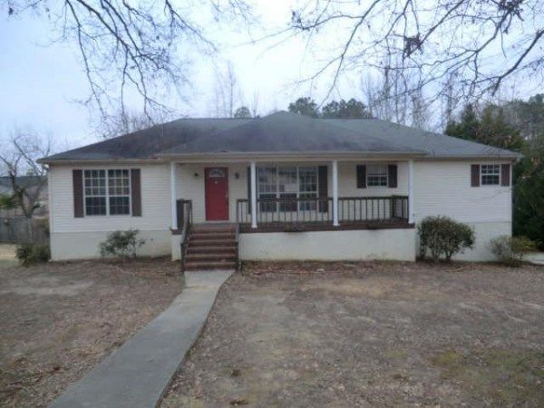 506 Brookwood Dr, Clanton, AL 35045