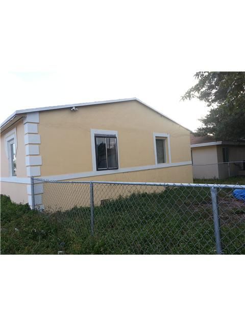 6500 NW 17 AV, Miami, FL 33147