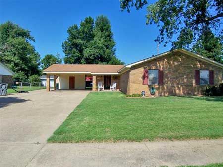 917 pierce, Blytheville, AR 72315