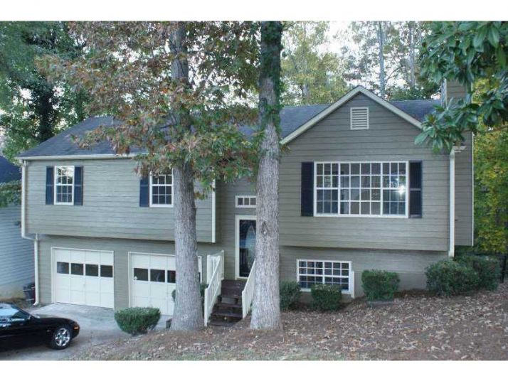 7400 Hunters Ridge Drive, Douglasville, GA 30134