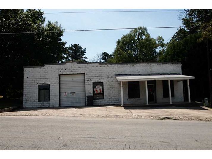 5262 Bouldercrest Road, Ellenwood, GA 30294