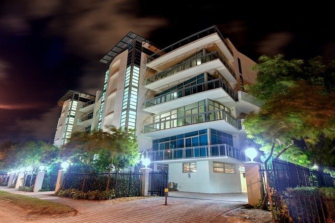 1090 NW N RIVER DR # 504, Miami, FL 33136