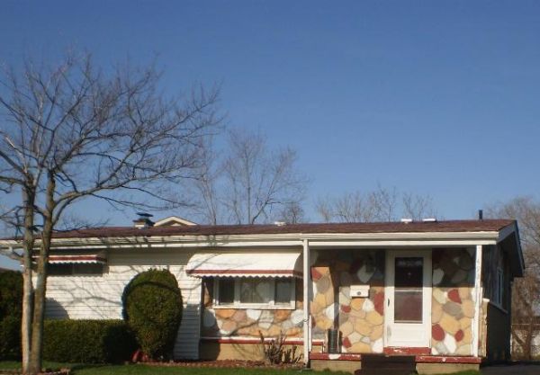 493 Kuhn Street, Pontiac, MI 48342
