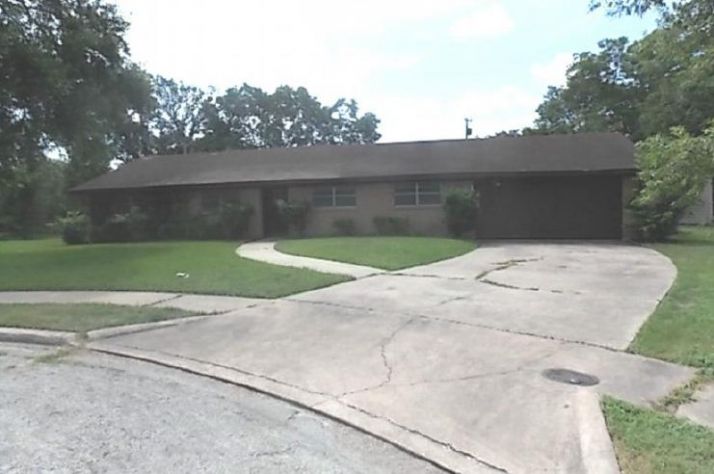 107 Esquire Pl, Victoria, TX 77901