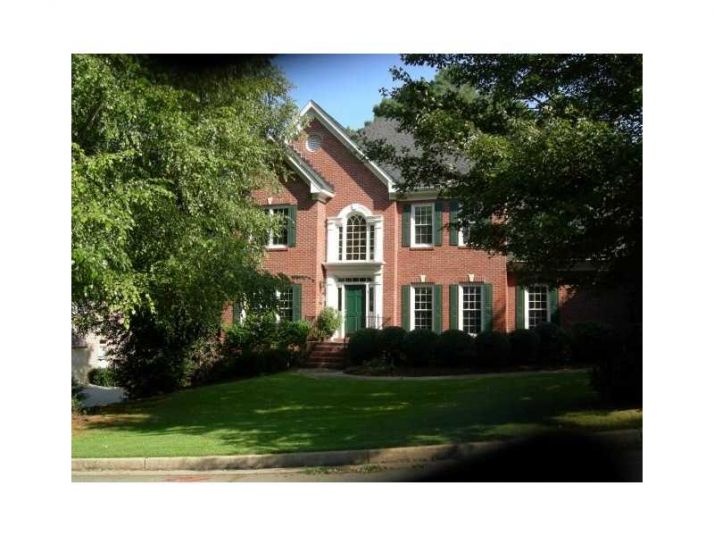 2215 Wildwood Lake Drive, Suwanee, GA 30024