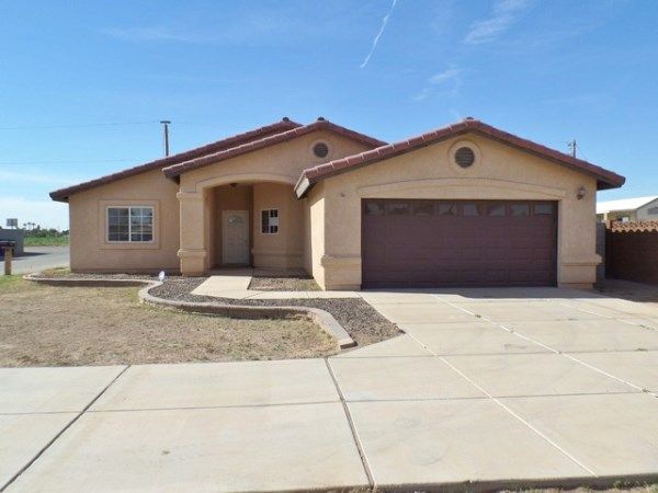 695 S Clifford Way, Yuma, AZ 85364