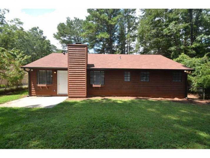 9160 Thomas Road, Jonesboro, GA 30238