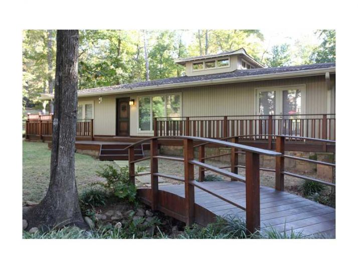 775 Glenairy Drive Ne, Atlanta, GA 30328