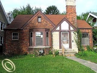 3885 Lakewood St, Detroit, MI 48215