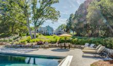 186 Stoney Cove Ln Cummaquid, MA 02637