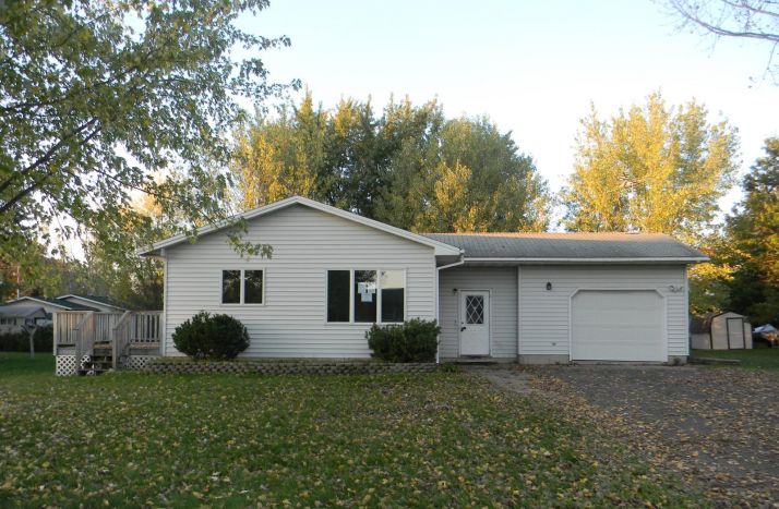 503 Saratoga Ave, Osceola, WI 54020
