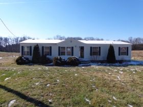 422 Paul Harned Rd, Lebanon Junction, KY 40150
