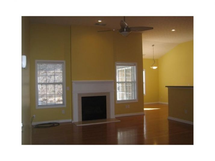 539 Quinn Drive, Woodstock, GA 30189