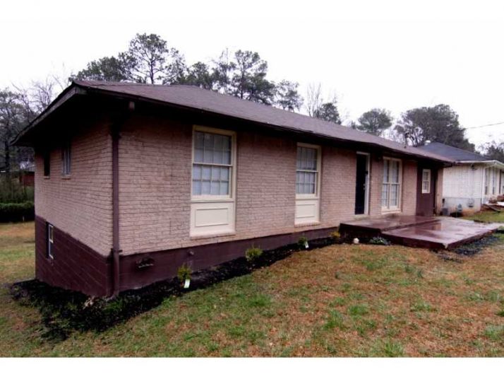 494 Clara Drive, Riverdale, GA 30274