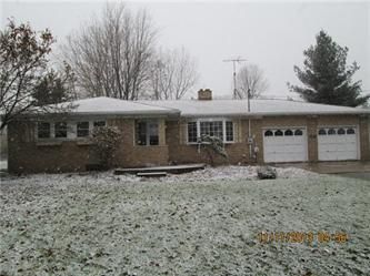 10831 Hartel Rd, Grand Ledge, MI 48837