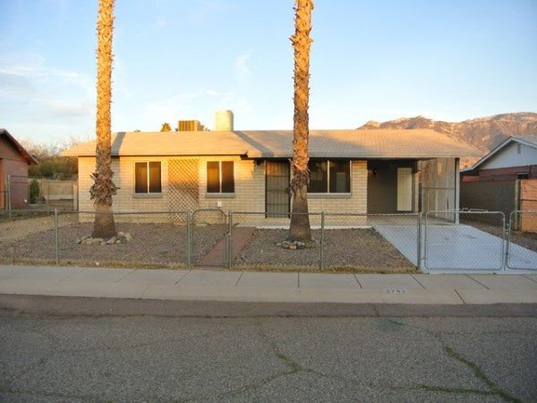 3743 E Drydock Place, Tucson, AZ 85739