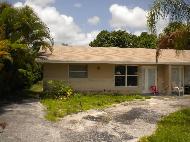 9182 Pkwy Dr, Hobe Sound, FL 33455