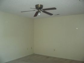 2962 S Pondside Dr, Memphis, TN 38119