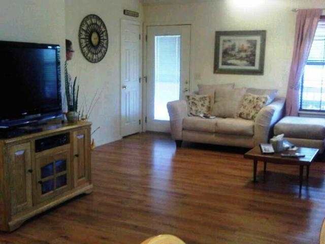 22 Rolling Hills Lane Ln, Norfork, AR 72658