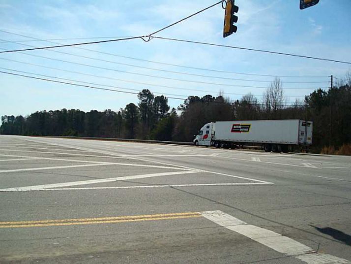 389 Wayne Poultry Road, Pendergrass, GA 30567