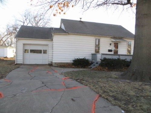 1707 High St, Beatrice, NE 68310