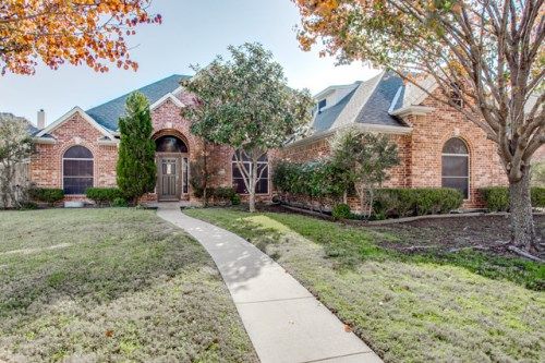 305 Hillside Drive, Forney, TX 75126