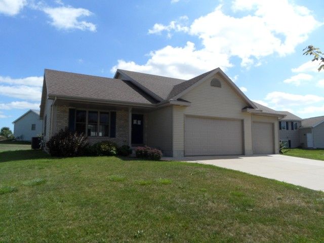 497 Dahl Drive, De Forest, WI 53532
