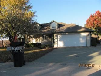 741 Crockett Dr, Webb City, MO 64870