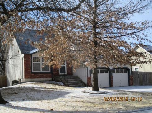 2107 E 152nd St, Olathe, KS 66062