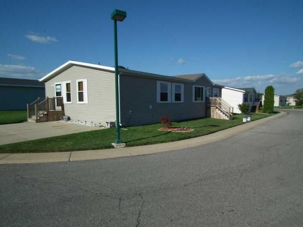 127 River Circle, Saline, MI 48176