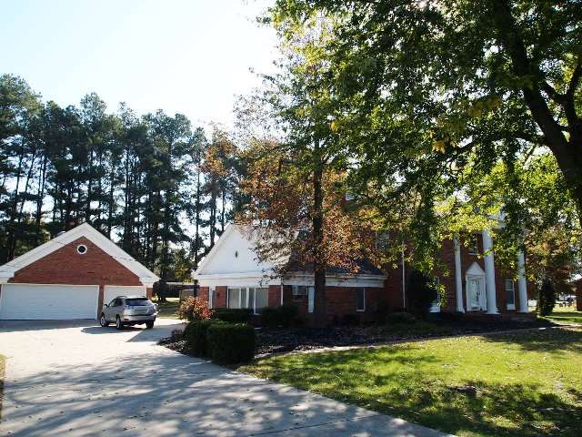 372 Coffee Dr, La Center, KY 42056