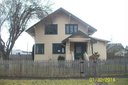 402 W Pine St, Centralia, WA 98531