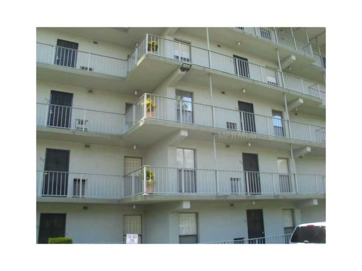 208 E Lake Howard Dr Apt 502, Winter Haven, FL 33881