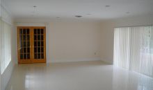 1895 NE 197 TE Miami, FL 33179