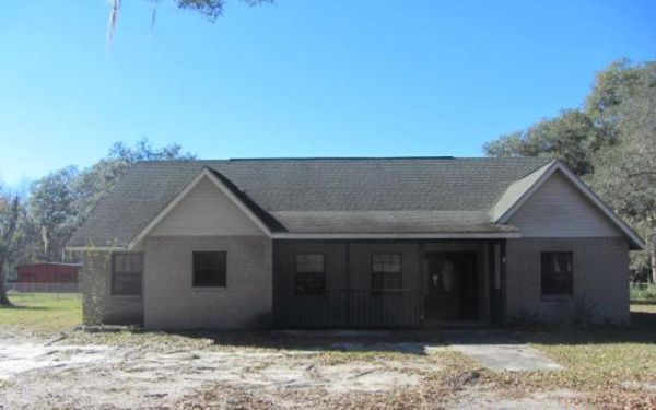 7031 Valrie Ln, Riverview, FL 33569