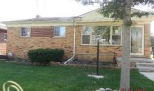 21940 Kenosha St Oak Park, MI 48237