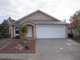 329 Minturn Loop NE, Rio Rancho, NM 87124