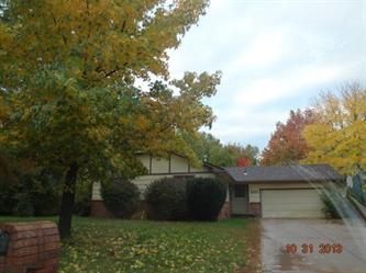 2643 Glacier Dr, Wichita, KS 67215