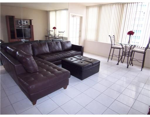 3505 S OCEAN DR # PH 09, Hollywood, FL 33019