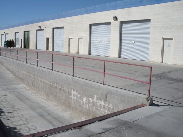 44-909 Golf Center Pkwy, Indio, CA 92201