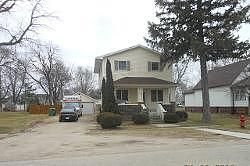 W Oak St, Coal City, IL 60416