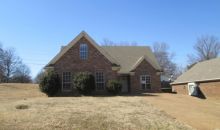 8761 Five Oaks Dr W Southaven, MS 38671