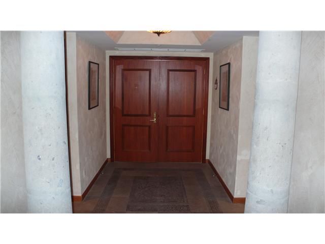 7000 ISLAND BL # 401, North Miami Beach, FL 33160