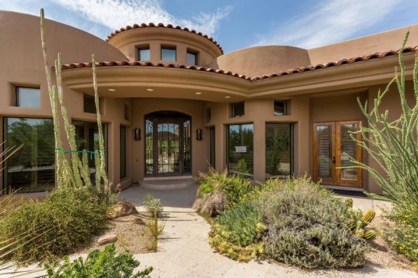7624 Stagecoach Pass Road, Carefree, AZ 85377