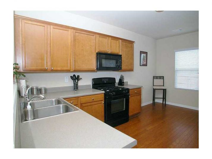6907 Barker Station Walk, Buford, GA 30518