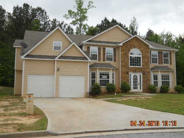 7424 Appaloosa Cv, Fairburn, GA 30213